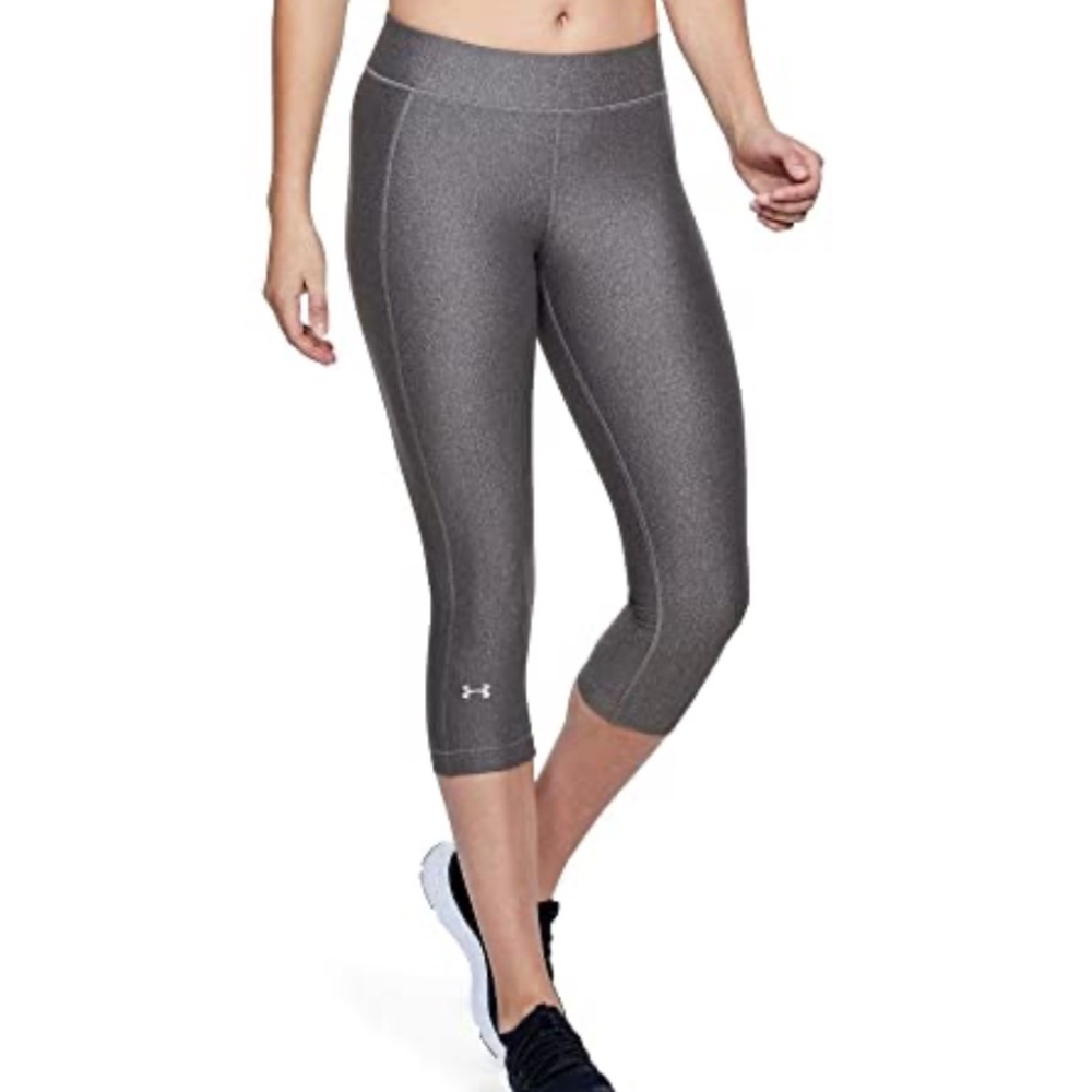 Under Armour women Capri leggings gym grey small